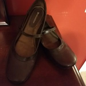 Women's Shoes